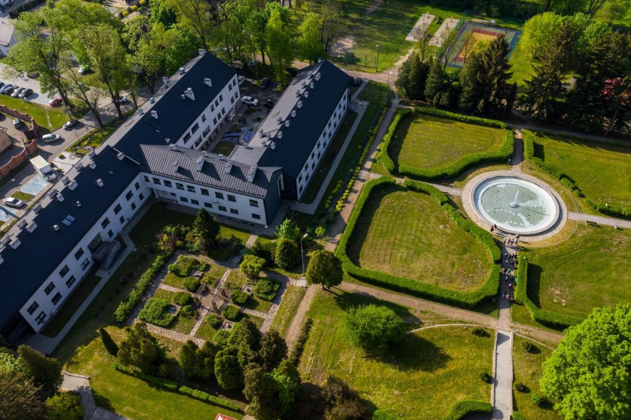 Centrum Rehabilitacji Spolecznej I Zawodowej Zaz Sloneczne Wzgorze Tarnów Buitenkant foto