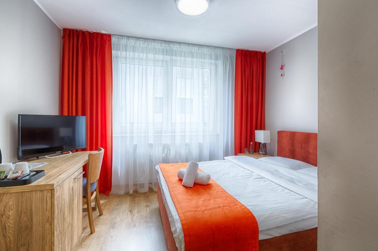 Centrum Rehabilitacji Spolecznej I Zawodowej Zaz Sloneczne Wzgorze Tarnów Buitenkant foto
