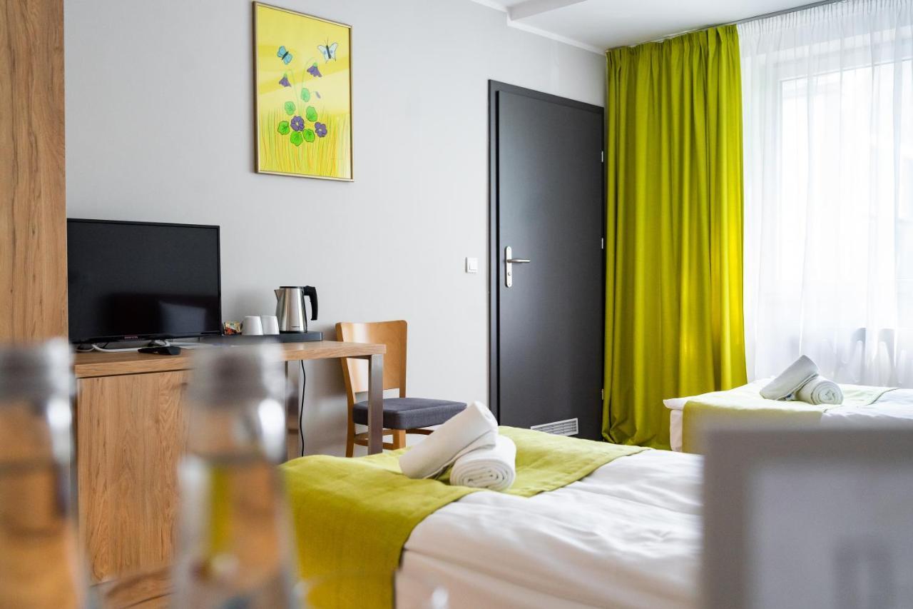 Centrum Rehabilitacji Spolecznej I Zawodowej Zaz Sloneczne Wzgorze Tarnów Buitenkant foto