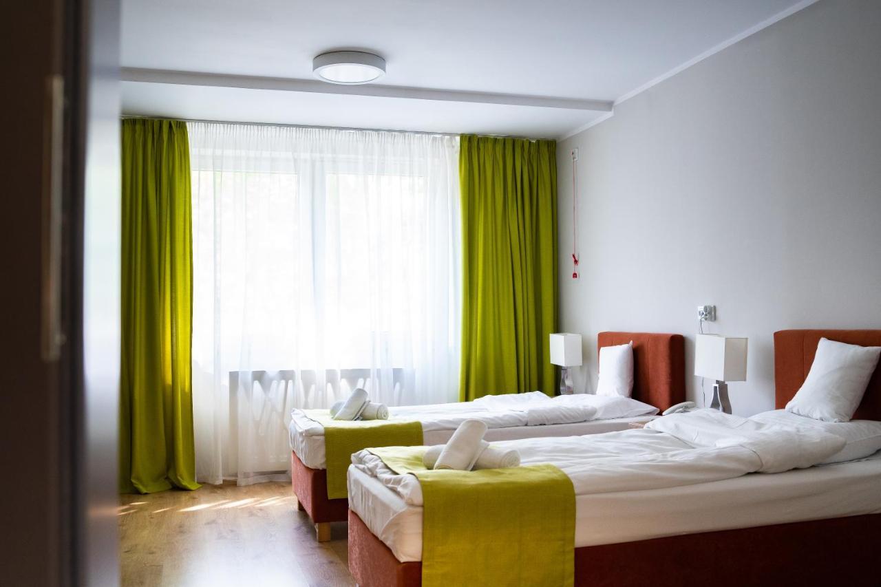 Centrum Rehabilitacji Spolecznej I Zawodowej Zaz Sloneczne Wzgorze Tarnów Buitenkant foto